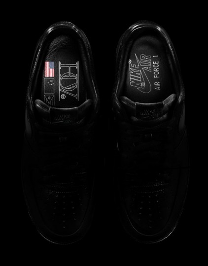 Jay-Z-x-Nike-Air-Force-1-All-Black-Everything-03-422x540