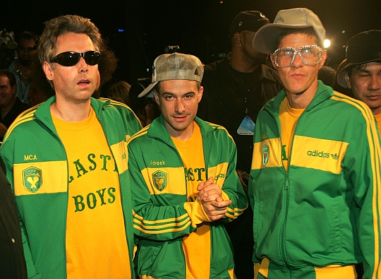 Beastie Boys Feat. Santigold – Don’t Play No Game That I Can’t Win (Major Lazer Remix Edition)