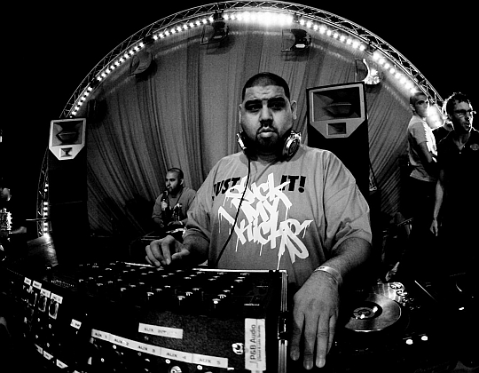 Kenny Dope – Weekend Hip Hop Funk Soul Funk Breaks Mix (April 2012)