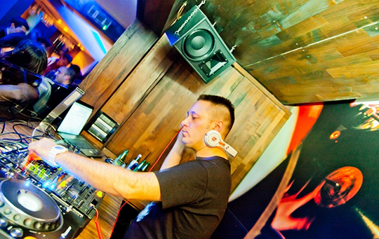 DJ Frx – Justin Chillin’ (Mixtape)