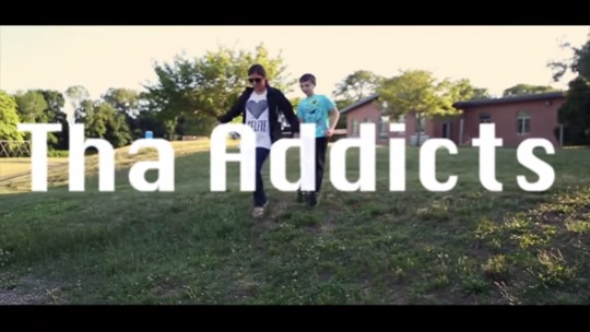 Tha Addicts - Embedded