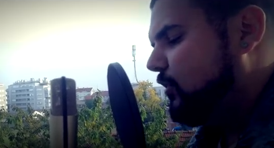Video: Khan - Živi zid