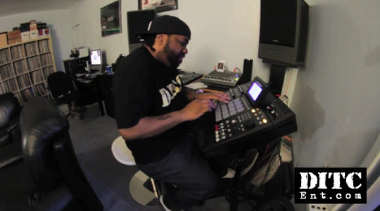 Video: Lord Finesse Pre-producing in Home Studio