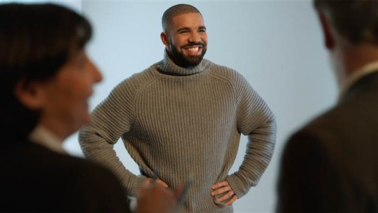 Watch Drake In New T-Mobile Commercial
