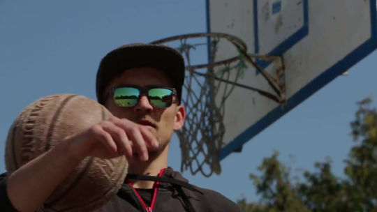 Video: Flok - Bek in d dej