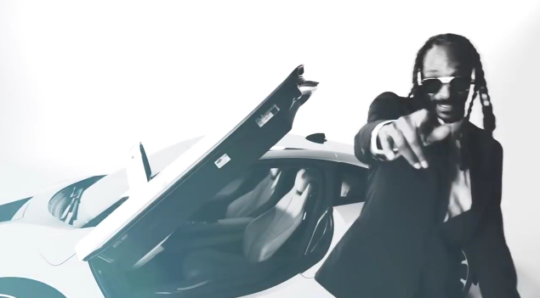 Video: Snoop Dogg ft. Wiz Khalifa - Kush Ups