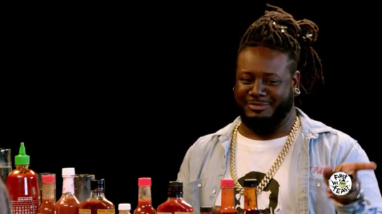 T-Pain Eats Spicy Wings on "Hot Ones"T-Pain Eats Spicy Wings on "Hot Ones"