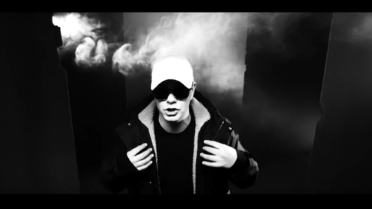 Video: Megaloh x Trettmann x KitschKrieg - Anorak