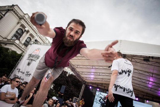 red-bull-raplika