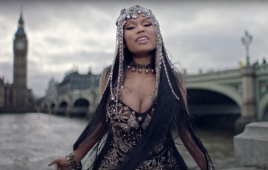 Nicki Minaj, Drake & Lil Wayne - No Frauds
