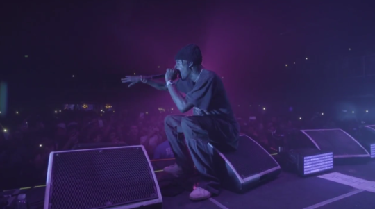 https://hypebeast.com/2017/5/travis-scott-performs-goosebumps-14-times-new-record