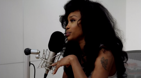 Video: SZA & Ebro Darden Interview on Beats 1