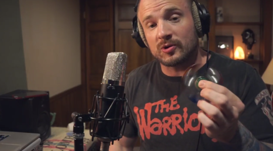 Video: Mac Lethal Raps as the Fidget Spins without Breathing