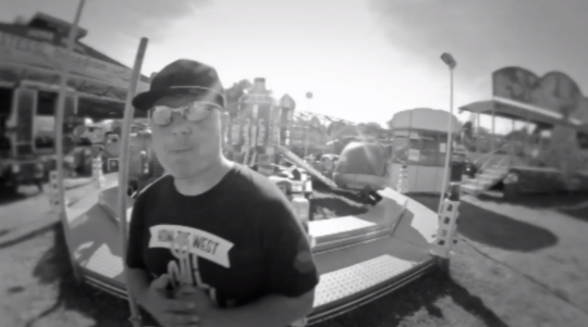 Video: Vule Košmar - Kasnim na sprovod