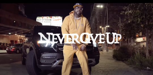 Video: DJ Kay Slay ft. Shaqueen, Dirti Diana & Sonja Blade) – Never Give Up
