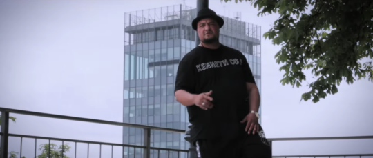 Muhamed - Ruke u zrak