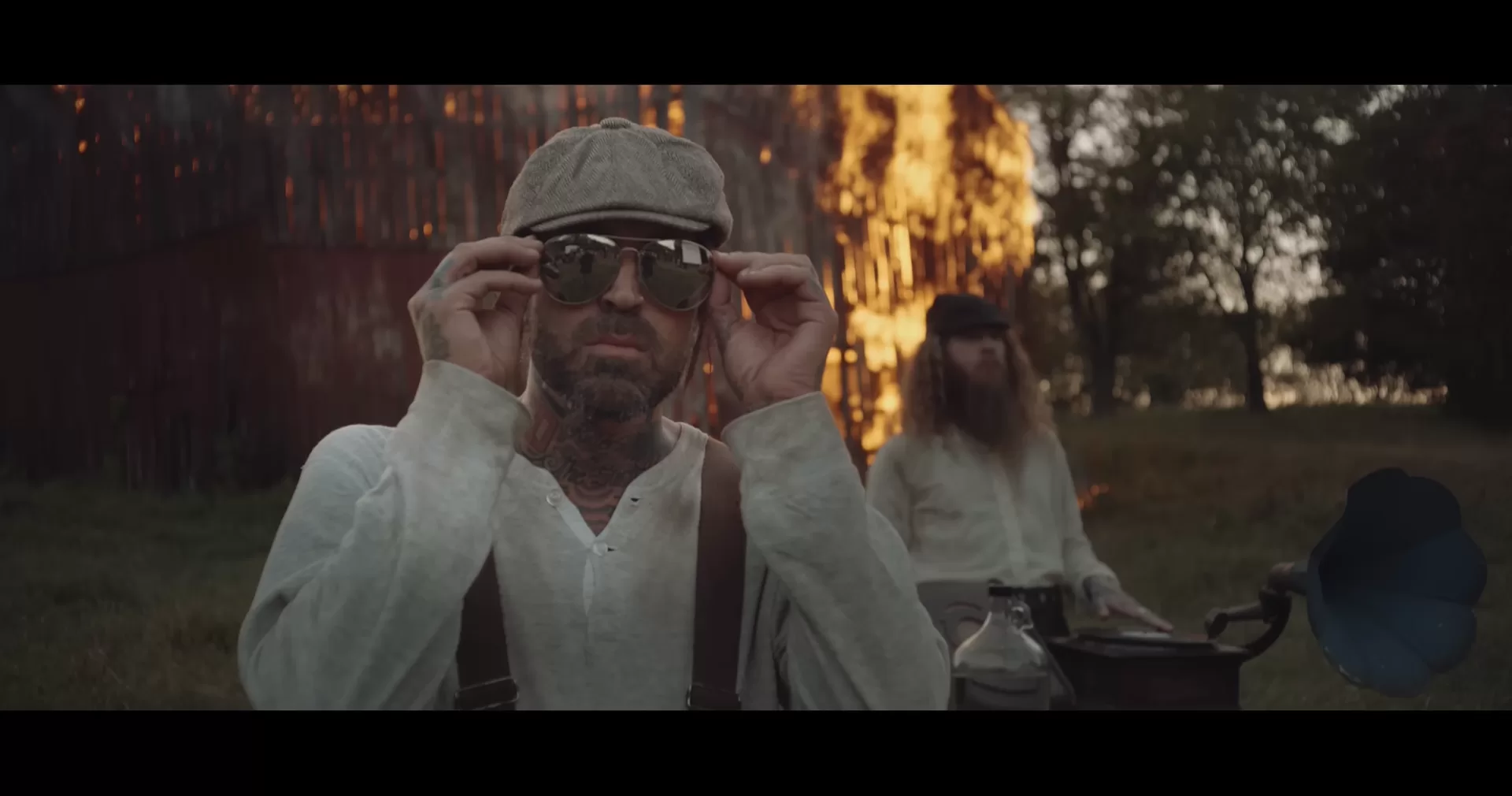 Yelawolf – Barn Fire