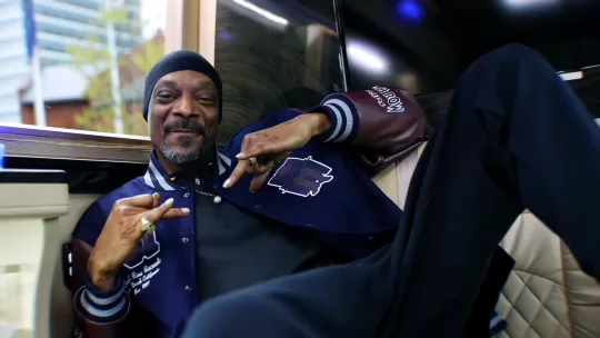 Snoop Dogg - Iz it A Crime Movie Thumbnail