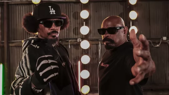 Negros De La Raza - Para Mi Gente (Official Music Video) Sen Dog & Kemo The Blaxican