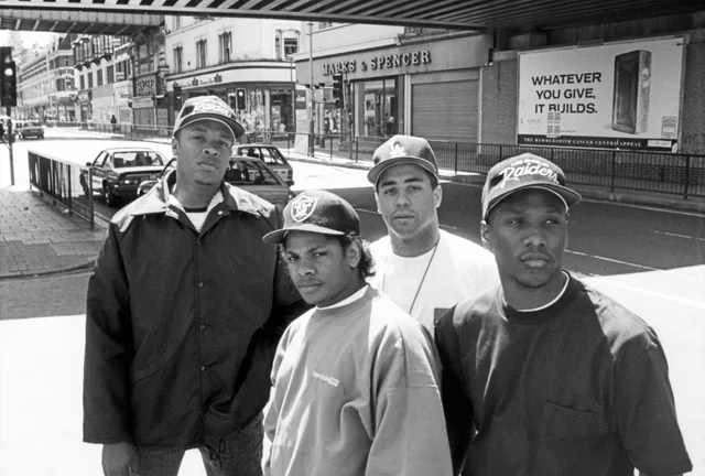 nwa-brixton-london-circa-1990-v0-nv44angbjle81