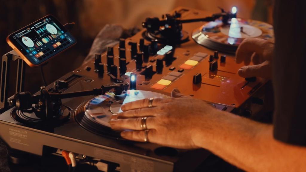 Skratch Bastid rocking new Serato DJ for iOS
